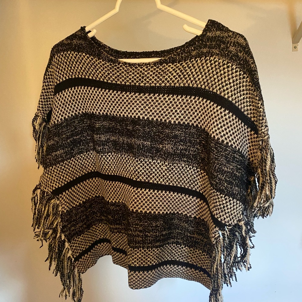 Lucky Brand fringe sweater - Size S